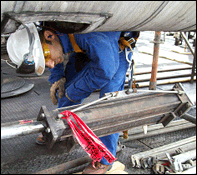 Inspecting a Hydraulic Snubber